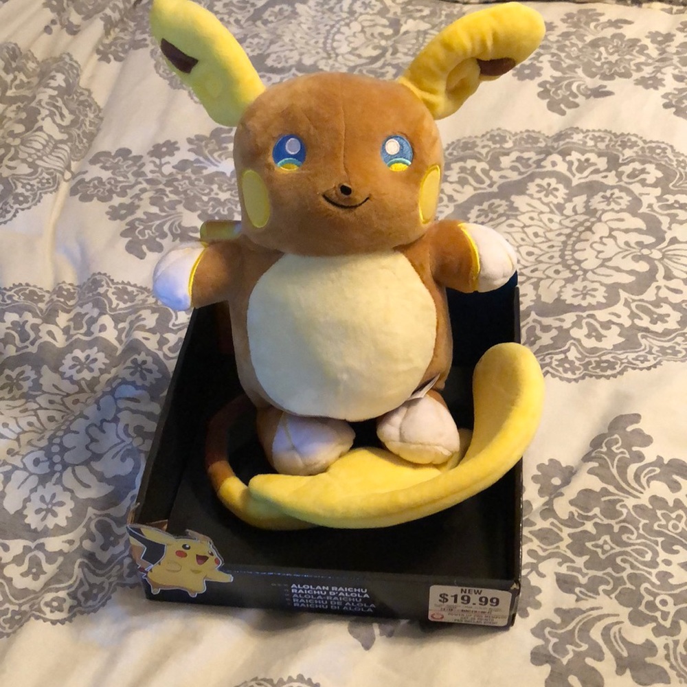 Plush Alolan Raichu Pokémon